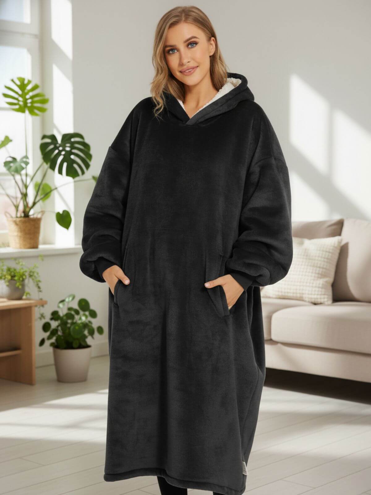 Super Sover Oversized Hoodie-tæppe Mørkegrå Super Sover Oversized Hoodie-tæppe Sort Mørkegrå 1200x1600